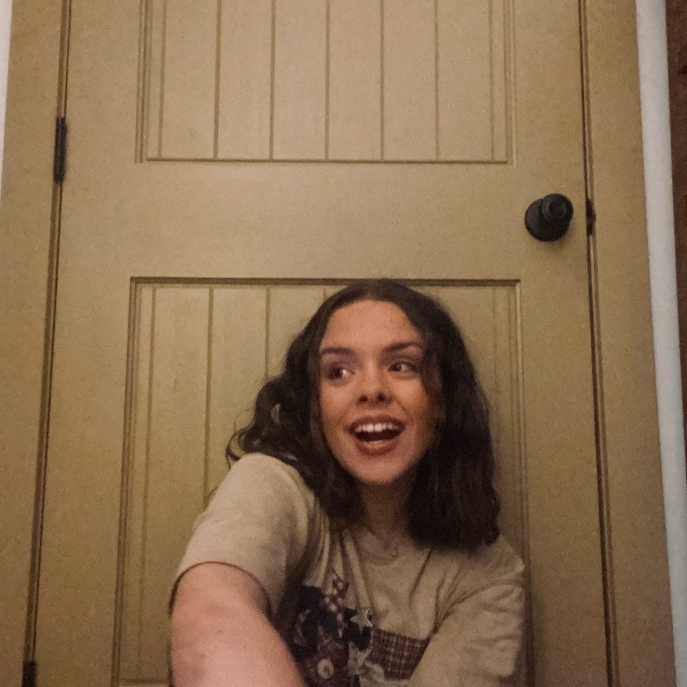 Meet your Posher, Lena